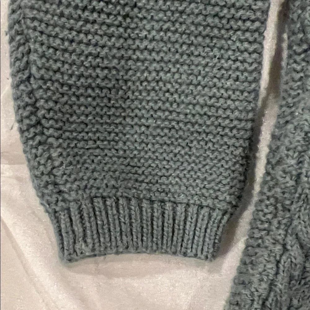 Cozy Knit Baby Sweater and Pants Set Size 9months
